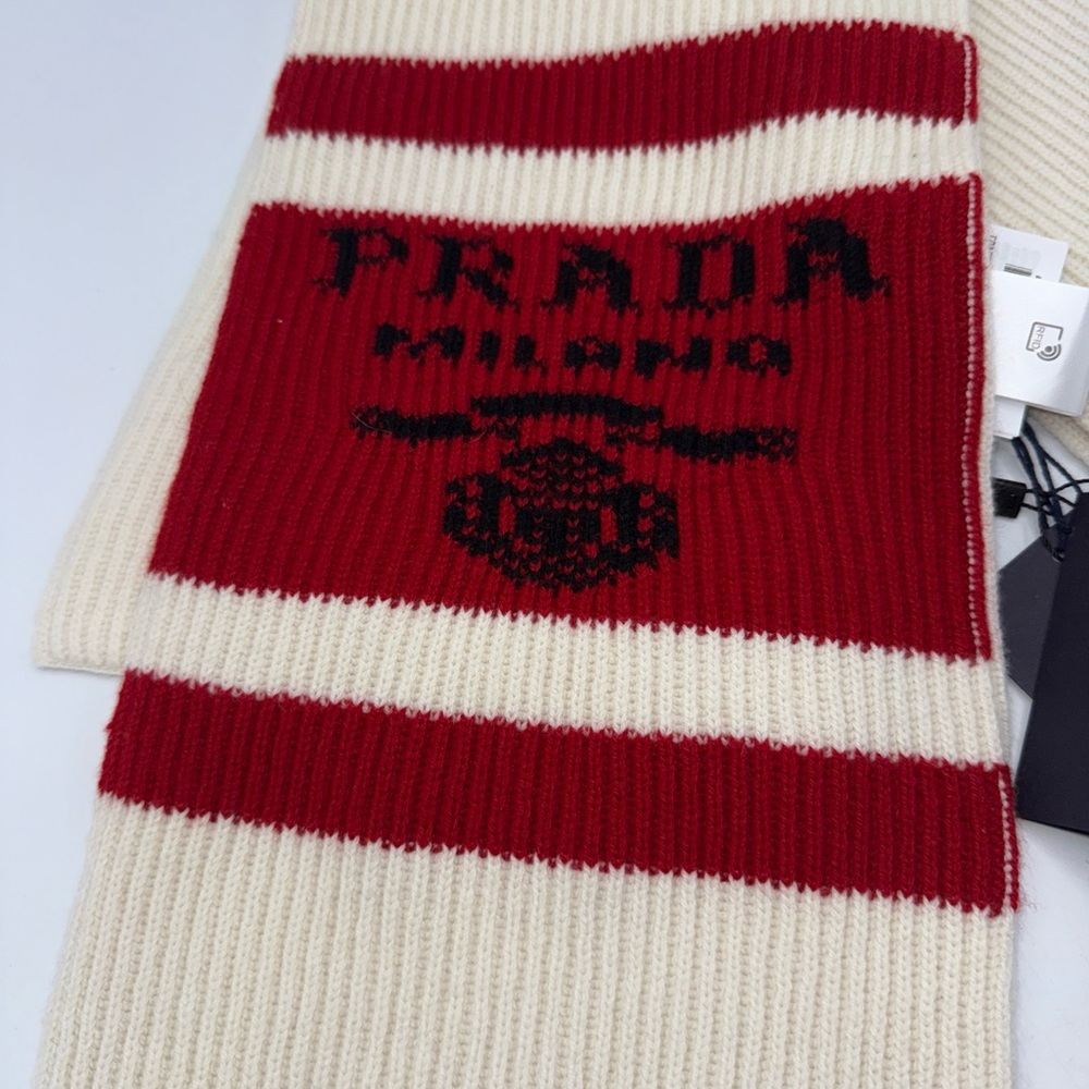 NWT NWT PRADA Cashmere Logo Scarf  PRADA Cashmere Logo Scarf - Picture 3 of 7